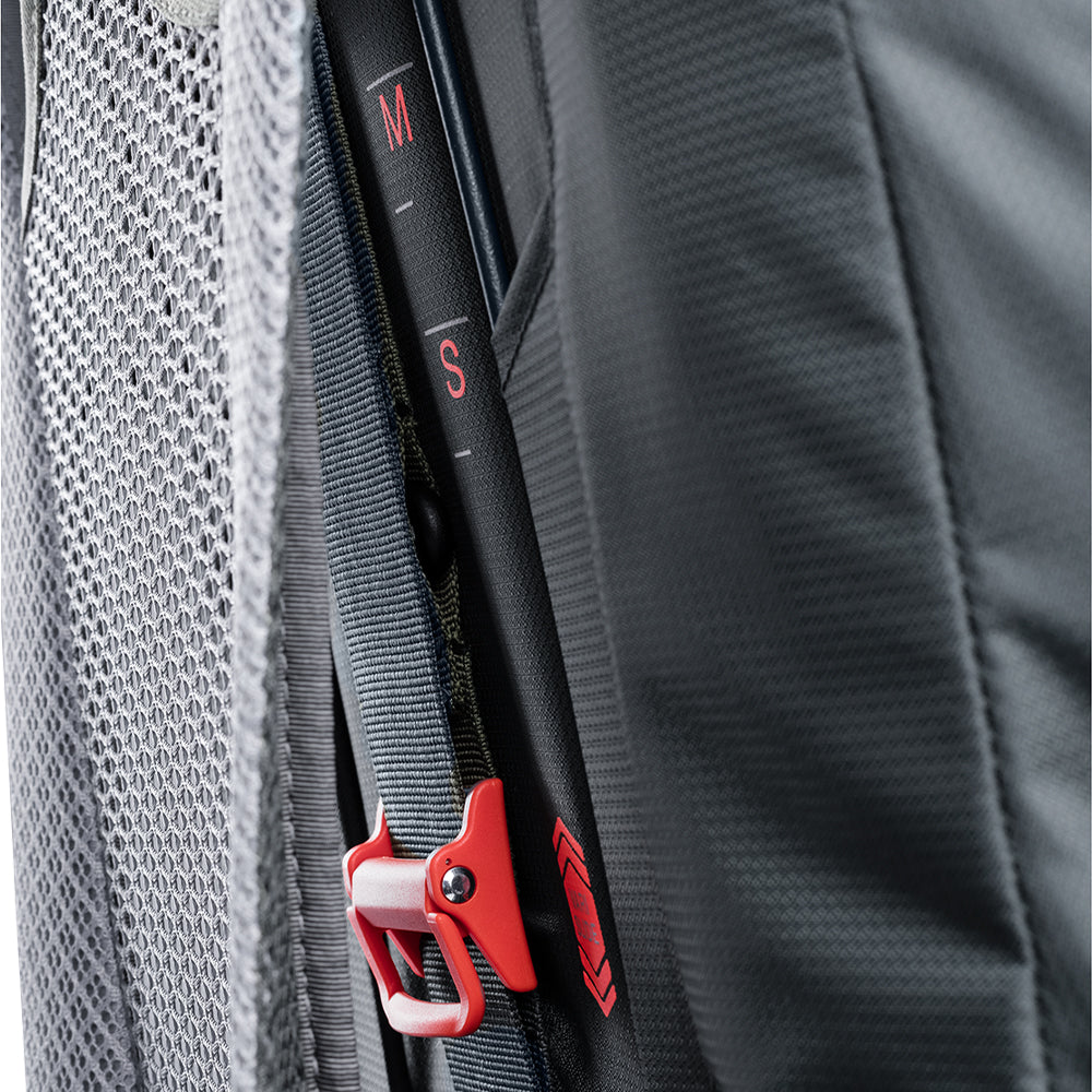 Mochila para Trekking Futura Air Trek 50+10 Deuter