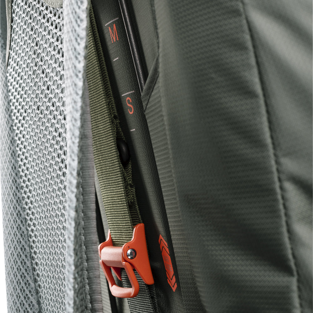 Mochila de Trekking Futura Air Trek 60+10 Deuter