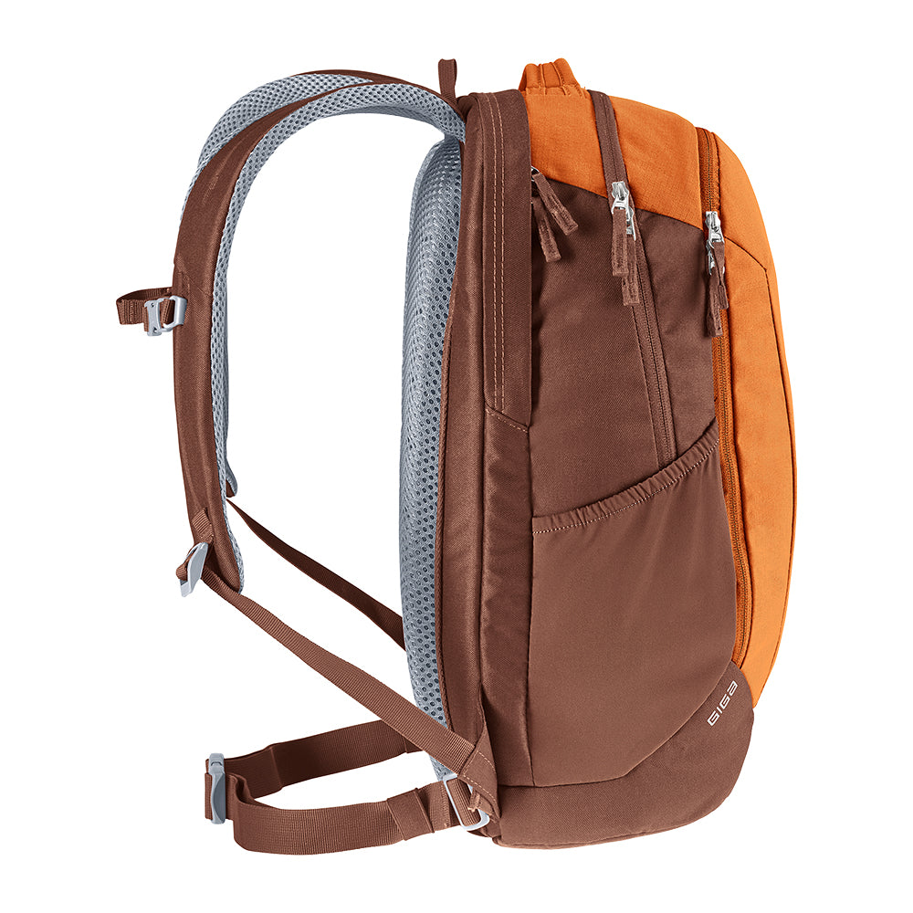 Mochila Urbana Giga 28L Deuter